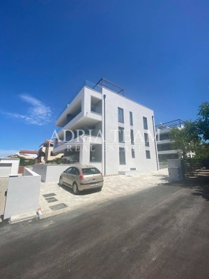 Apartmán, 2 ložnice + obývací pokoj