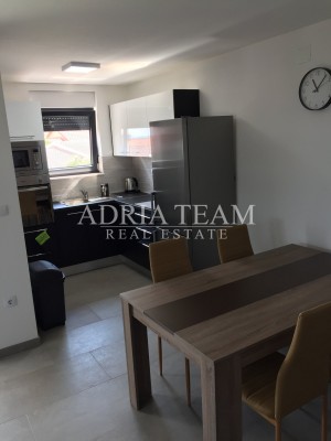 Apartmán, 2 ložnice + obývací pokoj