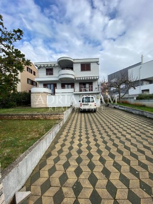 Dům, Samostatně stojící