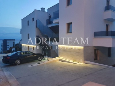 Apartmán, 1 ložnice + obývací pokoj