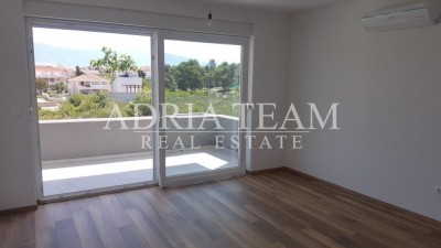 Apartmán, 2 ložnice + obývací pokoj