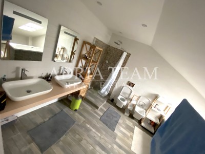 Apartmán, 2 ložnice + obývací pokoj
