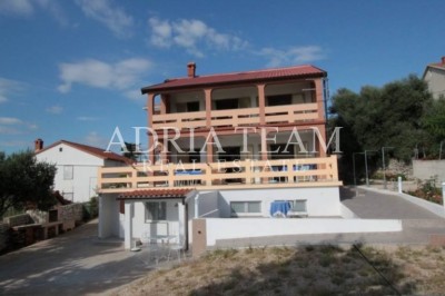 Dům, Samostatně stojící