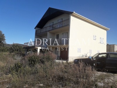 Dům, Samostatně stojící